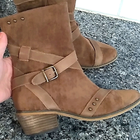 Joyfolie Winona Leather Suede Buckle Strappy Ankle Boots. Size 7 - Picture 14 of 16